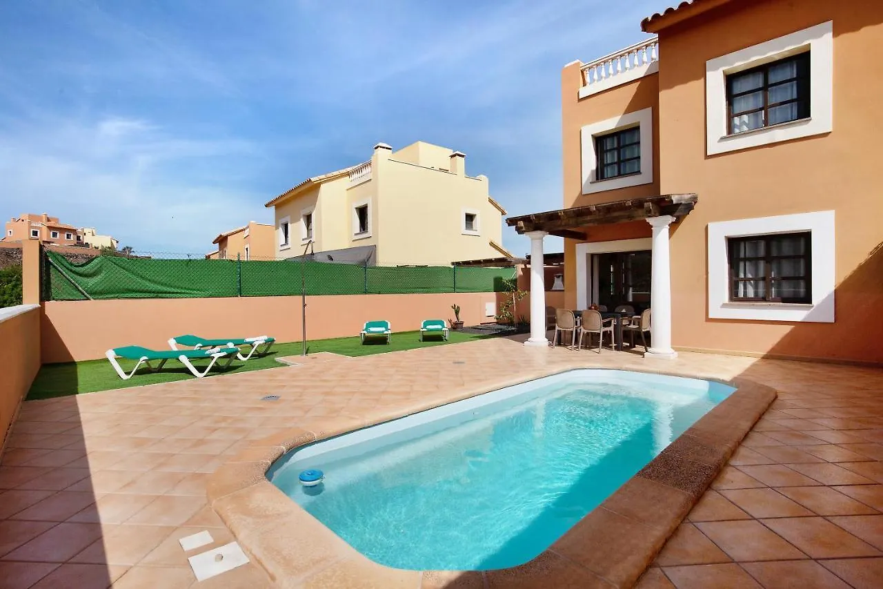 Villa Paraiso La Oliva 0*,  Spain