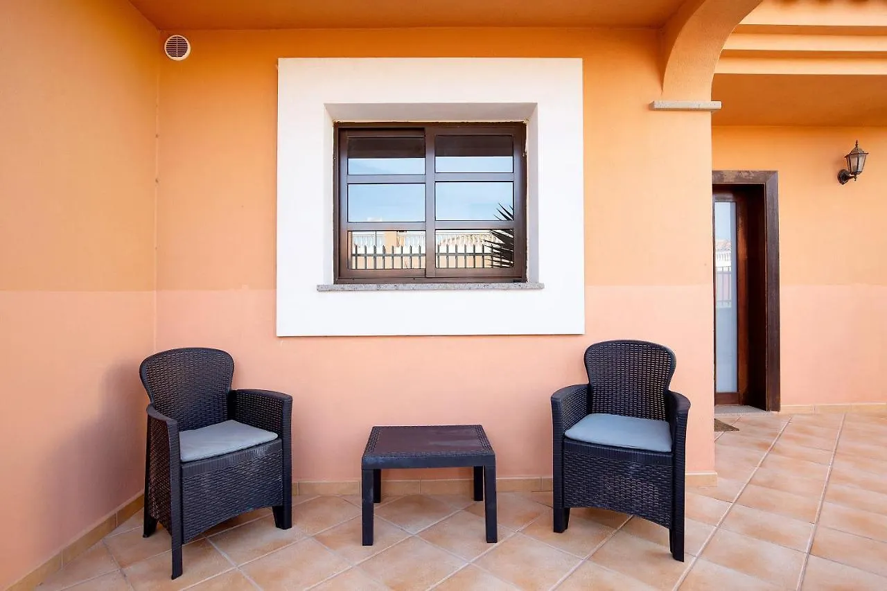Villa Paraiso La Oliva 0*,